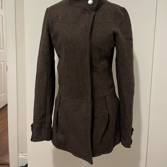 BROWN PEACOAT - GREAT CONDITION - VINTAGE FASHIONABLE FALL COAT TAILORED FIT - Picture 7 of 7